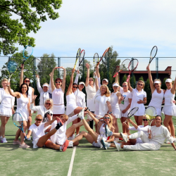 LADIES tennis cup !