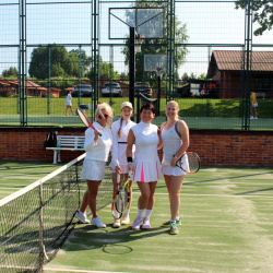 LADIES tennis cup !