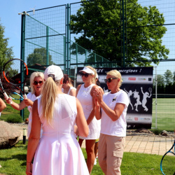 LADIES tennis cup !